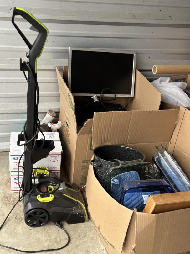 Storage Unit Auction in Chattanooga, TN at Safebox Self Storage ends on